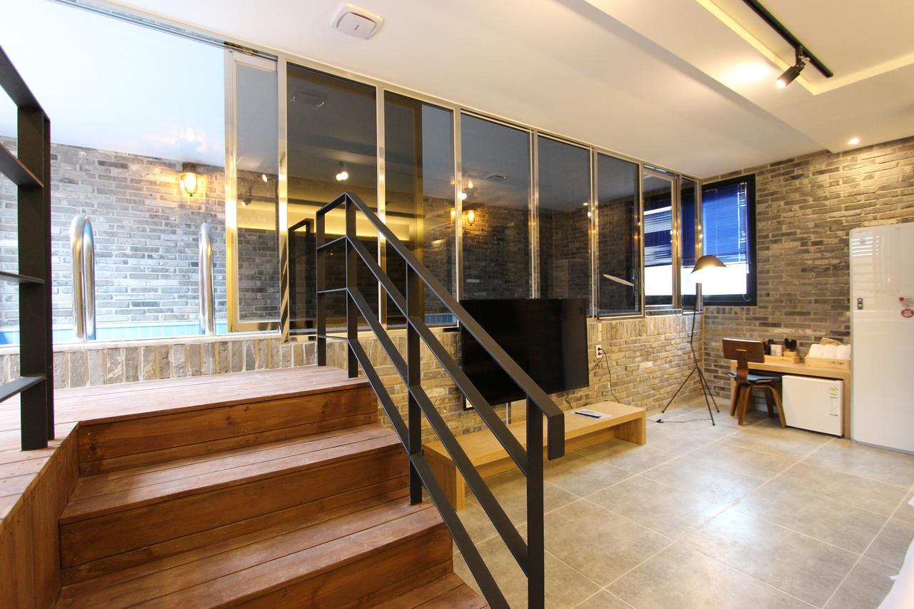 Instar Tourist Hotel Τεγκού Εξωτερικό φωτογραφία