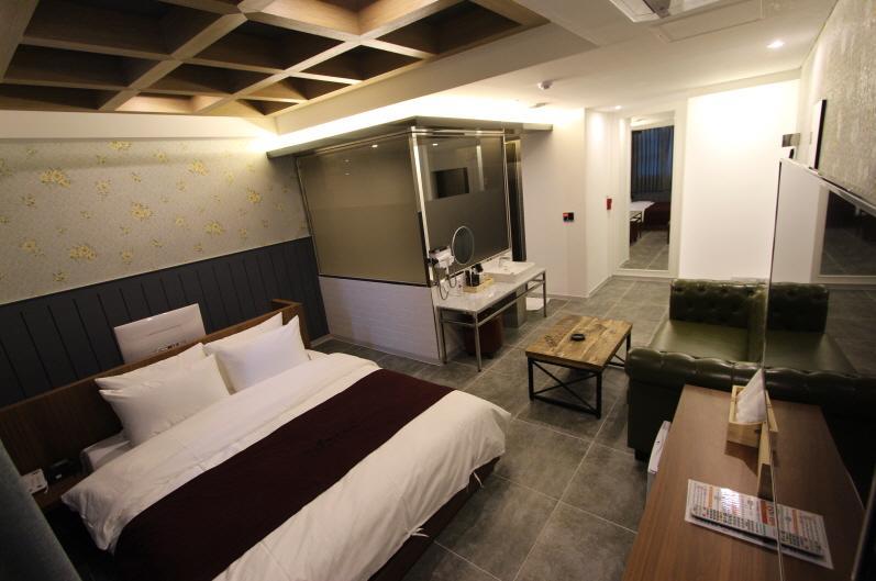 Instar Tourist Hotel Τεγκού Εξωτερικό φωτογραφία
