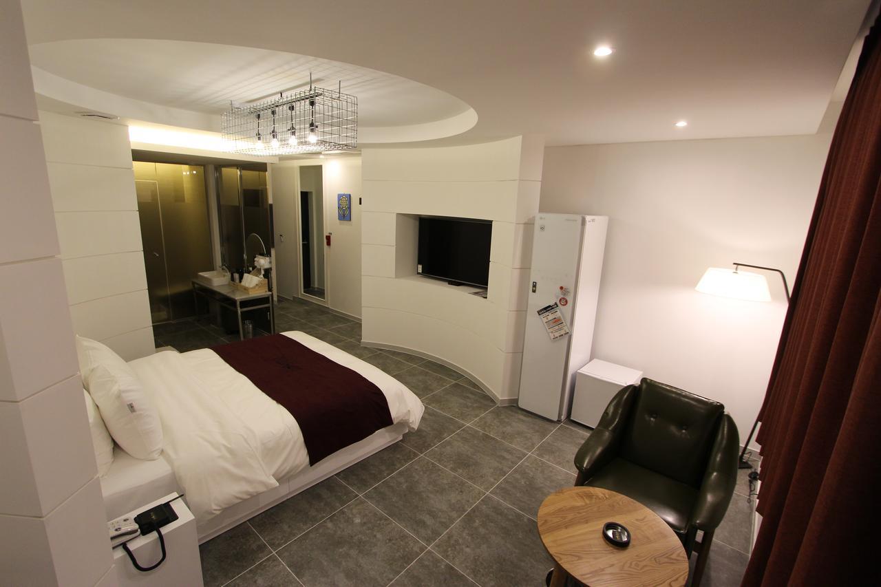 Instar Tourist Hotel Τεγκού Εξωτερικό φωτογραφία