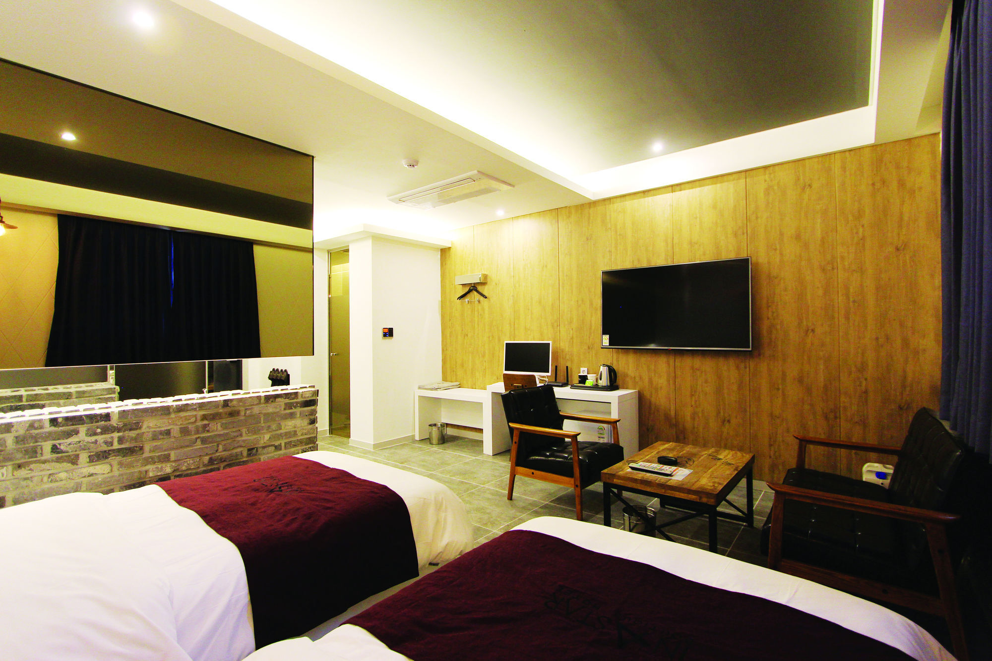 Instar Tourist Hotel Τεγκού Εξωτερικό φωτογραφία