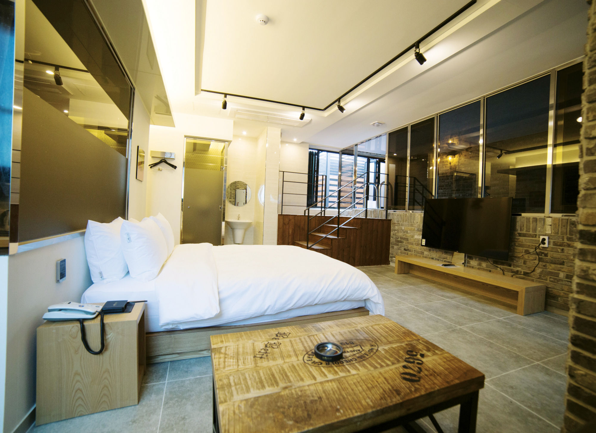 Instar Tourist Hotel Τεγκού Εξωτερικό φωτογραφία